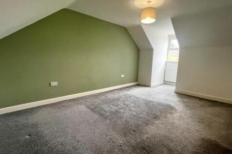 BEDROOM 2.jpeg