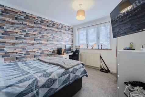 Wombourne Close-2.jpg