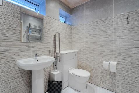 Wombourne Close-4.jpg