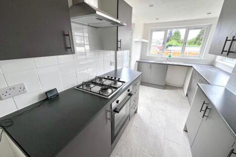 KITCHEN 1.jpg