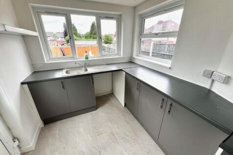 KITCHEN 2.jpg