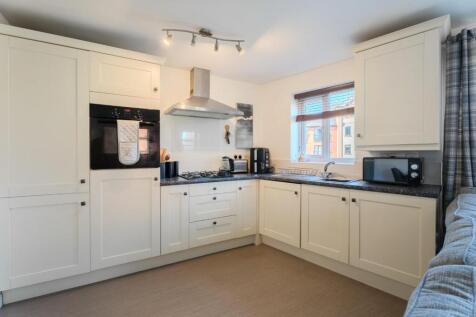 Alderney Close-5.jpg