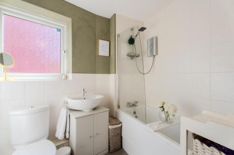Alderney Close-4.jpg