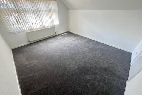 BEDROOM 1.jpg