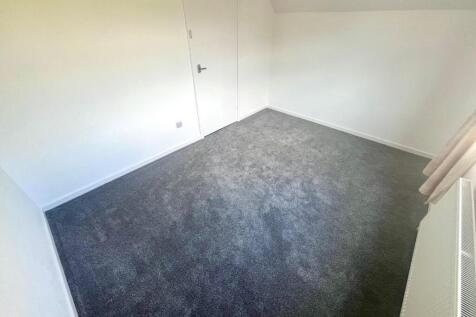 BEDROOM 2.1.jpg