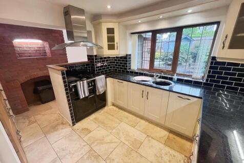 KITCHEN 201.jpg