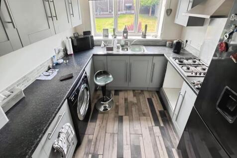 KITCHEN 2.jpg
