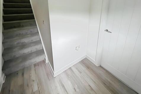 ENTRANCE HALL.jpg