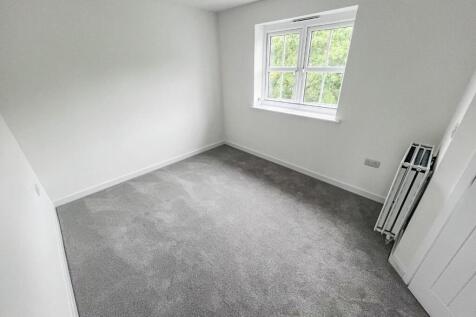 BEDROOM 1.2.jpg