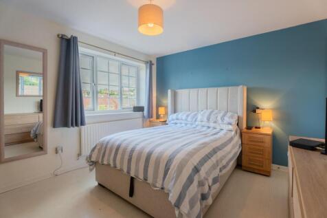 Denbigh Close-2.jpg