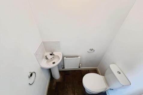 pbox-bathroom-321310.jpg