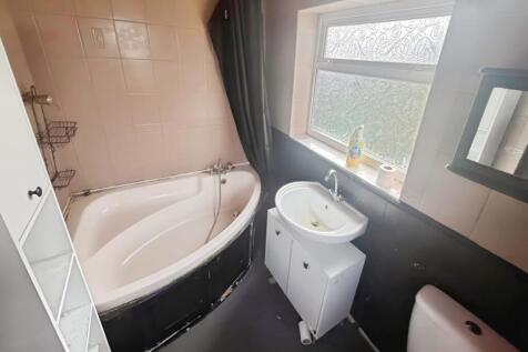 pbox-bathroom-321312.jpeg