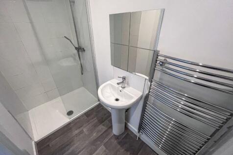 pbox-bathroom-331984.jpg