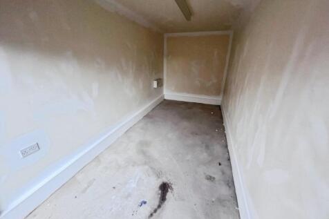 pbox-bedroom-331984.jpg