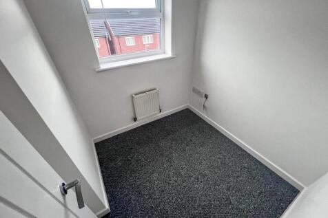 OFFICE.jpg
