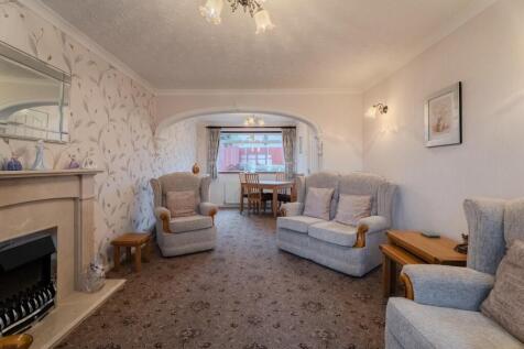 Lawnswood Road-9.jpg