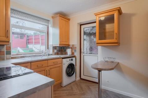 Lawnswood Road-15.jpg