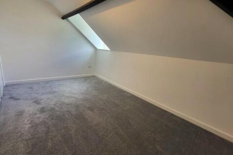 Double Bedroom (2) 