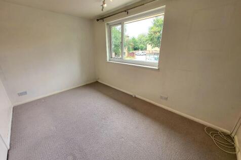 Bedroom One (2)