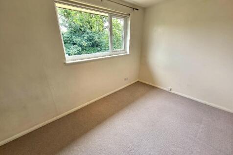 Bedroom Two (2)