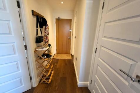 Entrance Hall (2) 