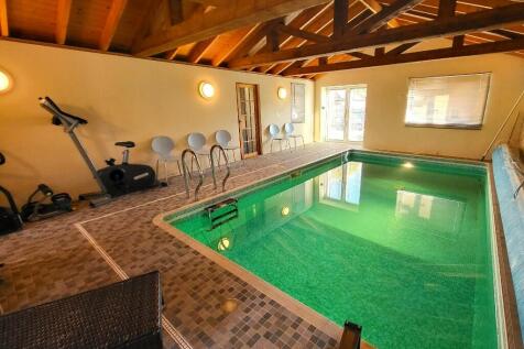 Pool Room (3) 