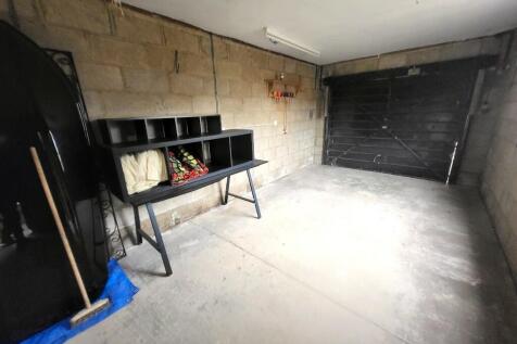 Garage (2) 