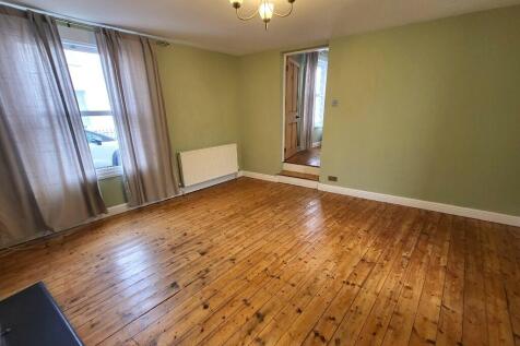 Sitting Room (2)
