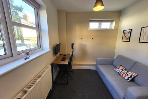 11&#39; Bedroom Two 