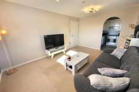 Living Room (3)