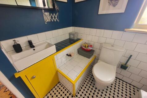 Bathroom (2)