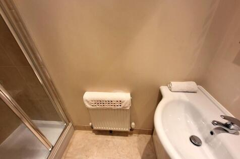 GF Guest Ensuite 