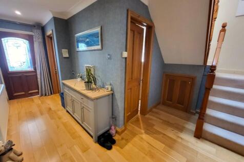 Entrance Hall (2) 