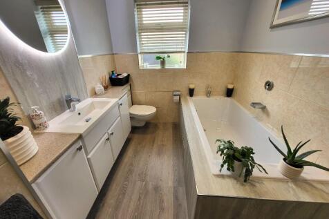 G.F Bathroom (2) 