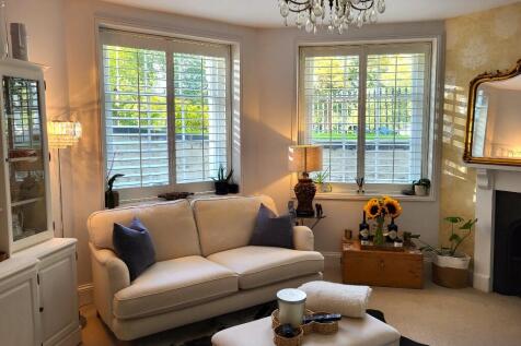 Sitting Room Bay