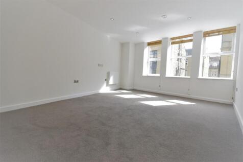 Lounge/Kitchen