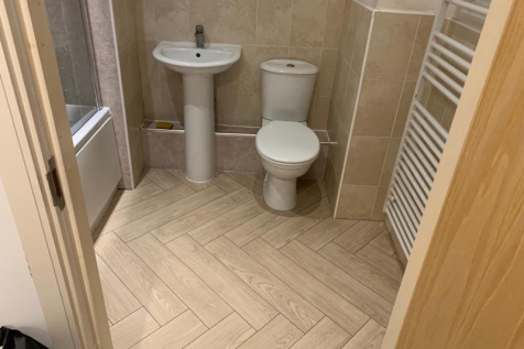 47 melbourne mills bathroom.png
