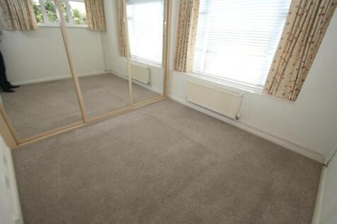Bedroom 1.JPG
