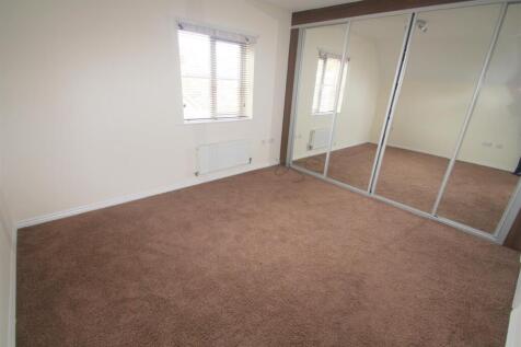 Master Bedroom.JPG