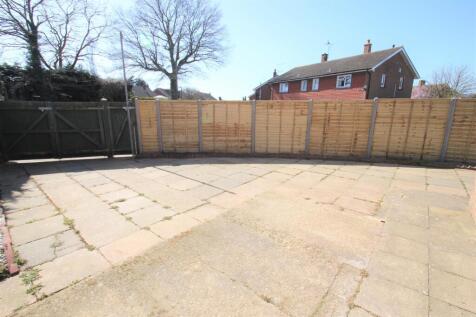 Rear Garden (2).JPG