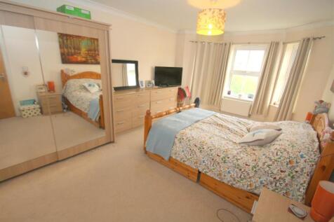 Bedroom 1.JPG