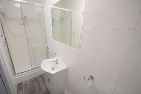Bathroom (36).JPG