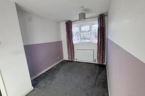 WhatsApp Image 2025-11-24 at 16.13.28.jpeg