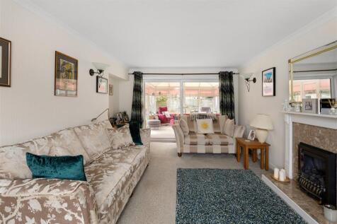 11_Keble_Park_Crescent_11.jpg