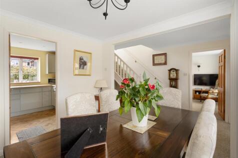 11_Keble_Park_Crescent_28.jpg