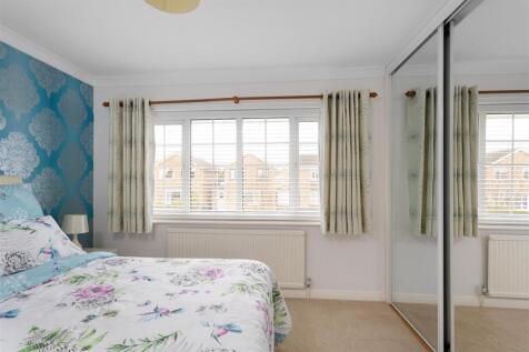 11_Keble_Park_Crescent_9.jpg