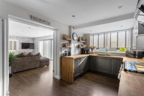 11_Thornwood_Covert_15.jpg
