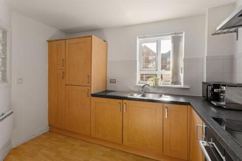Apt_11_Terrys_Mews_10.jpg