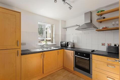 Apt_11_Terrys_Mews_1.jpg
