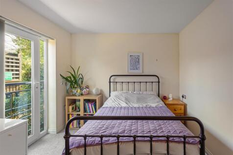 Apt_11_Terrys_Mews_49.jpg